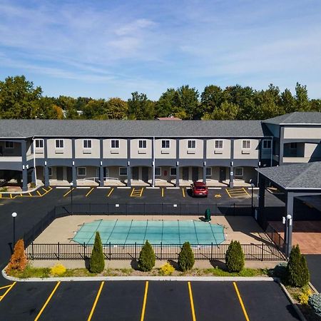 Days Inn & Suites By Wyndham Niagara Falls/Buffalo Exterior foto